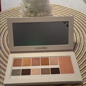 Lancome Eyeshadow Palette with Gold and Brown Shades
